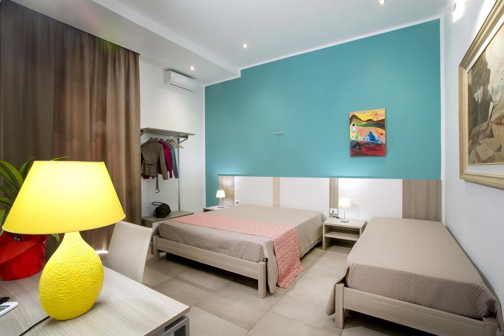 La Rocca Scavata Bed & Breakfast Rilievo Luaran gambar